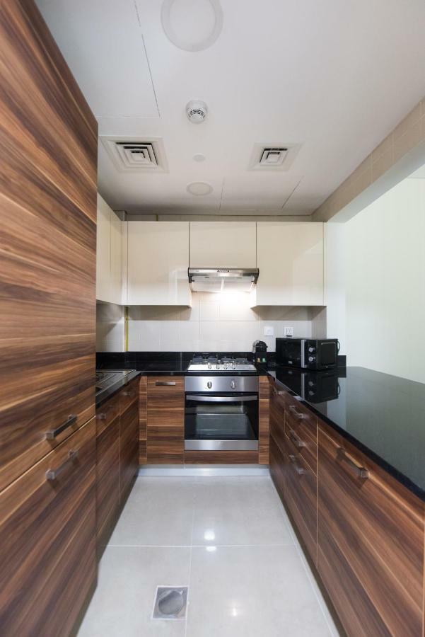 Fantastay Sparkle Tower One Bedroom Suite Marina View Dubai Bagian luar foto