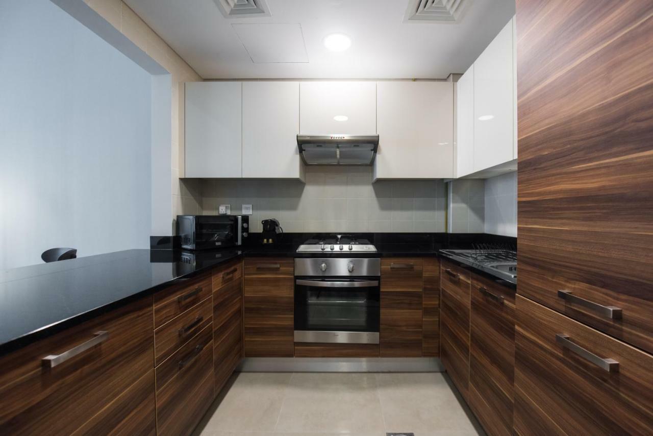 Fantastay Sparkle Tower One Bedroom Suite Marina View Dubai Bagian luar foto