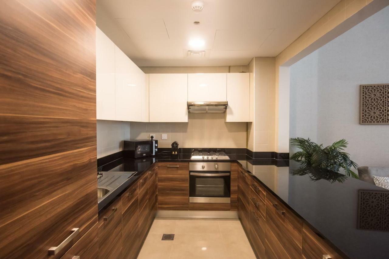 Fantastay Sparkle Tower One Bedroom Suite Marina View Dubai Bagian luar foto