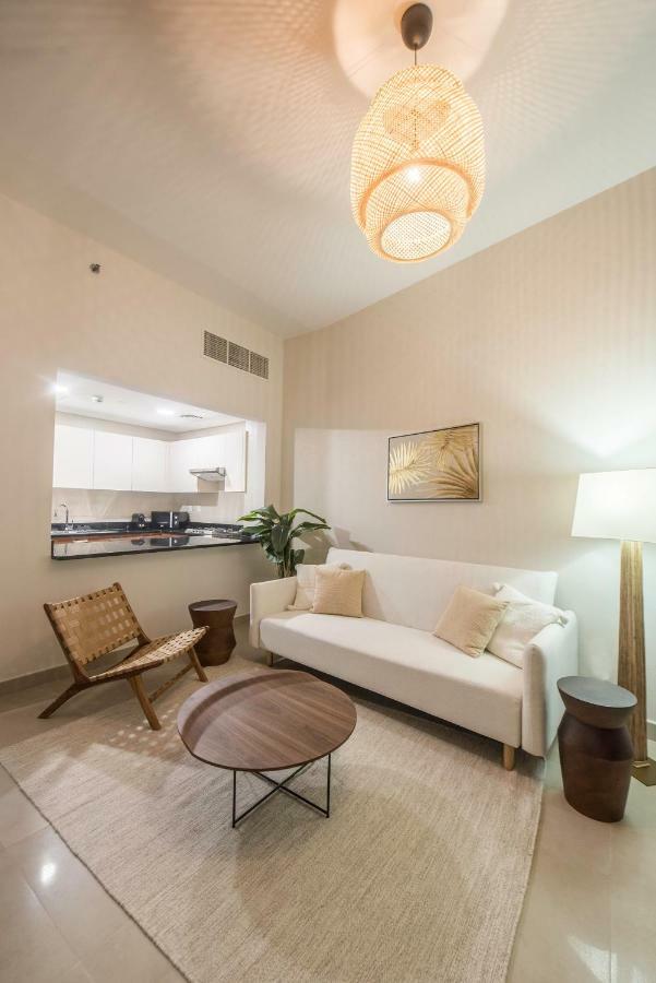 Fantastay Sparkle Tower One Bedroom Suite Marina View Dubai Bagian luar foto
