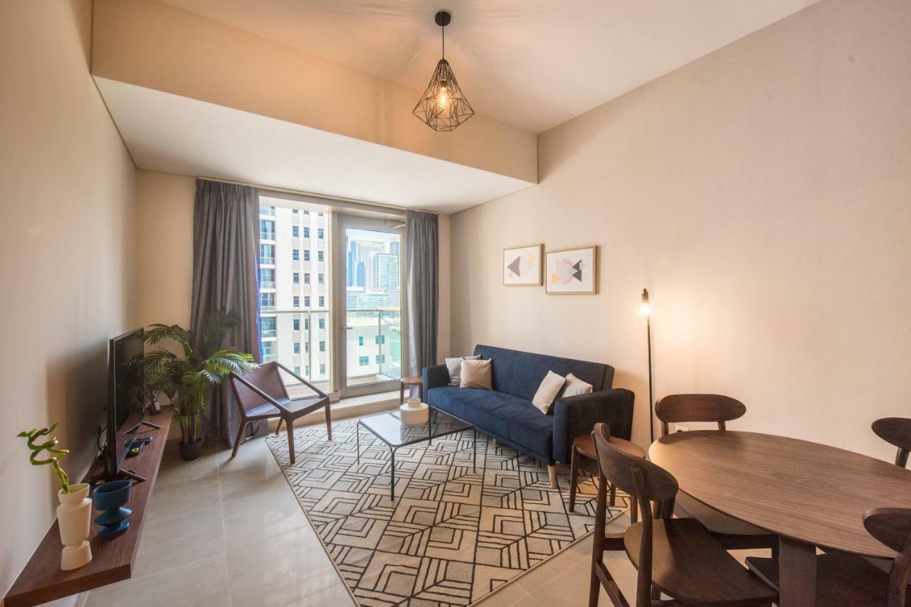 Fantastay Sparkle Tower One Bedroom Suite Marina View Dubai Bagian luar foto