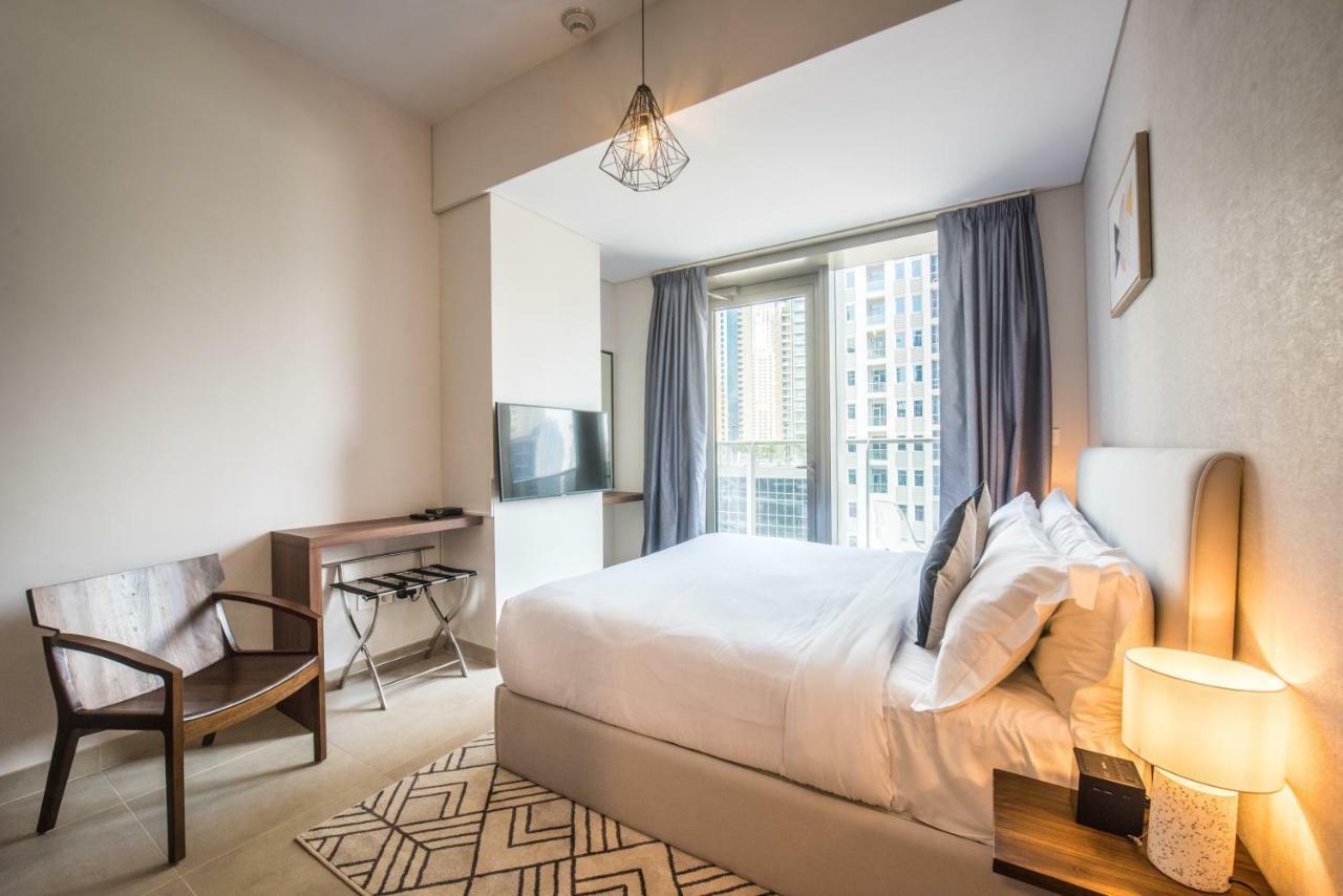 Fantastay Sparkle Tower One Bedroom Suite Marina View Dubai Bagian luar foto